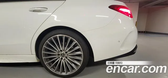 Mercedes-Benz C-Class C300 4MATIC AMG Line