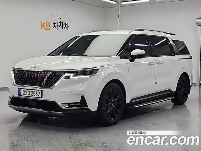 Kia Carnival 7-Seater Noblesse