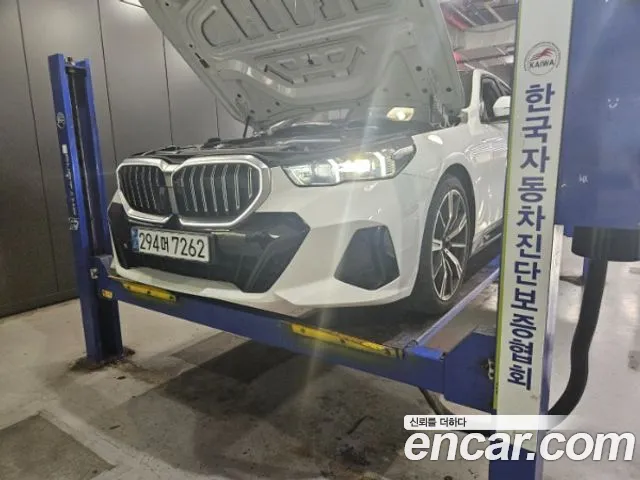 BMW 5-Series 530i xDrive M Sport
