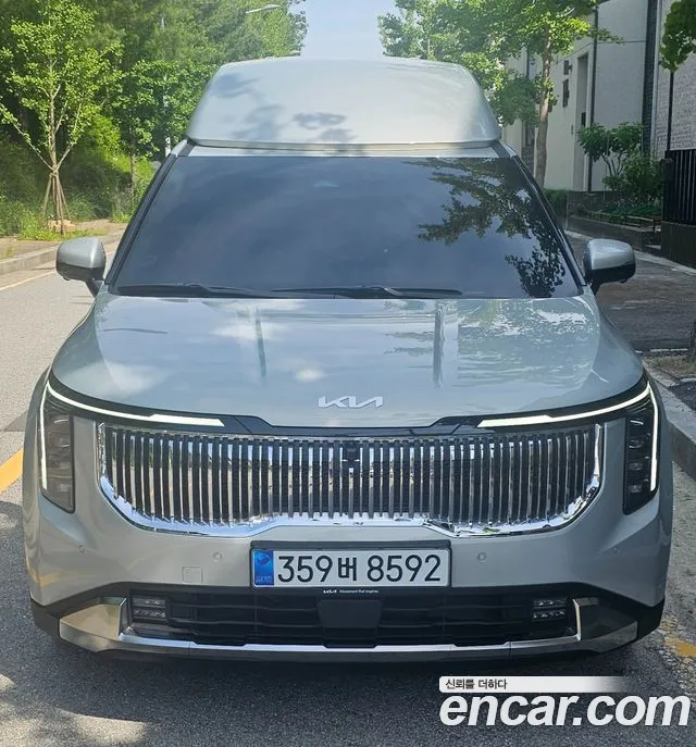Kia Carnival 9-Seater Hi Limousine (Special Vehicle)