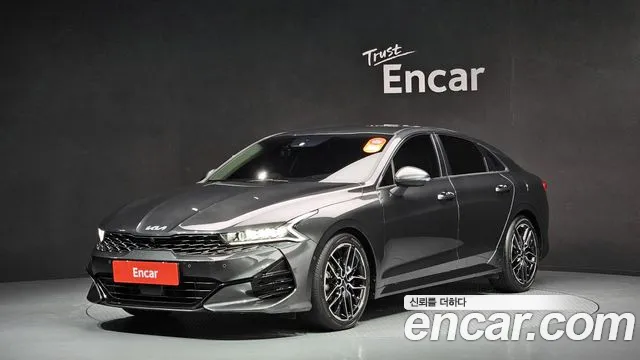 Kia K5 Signature