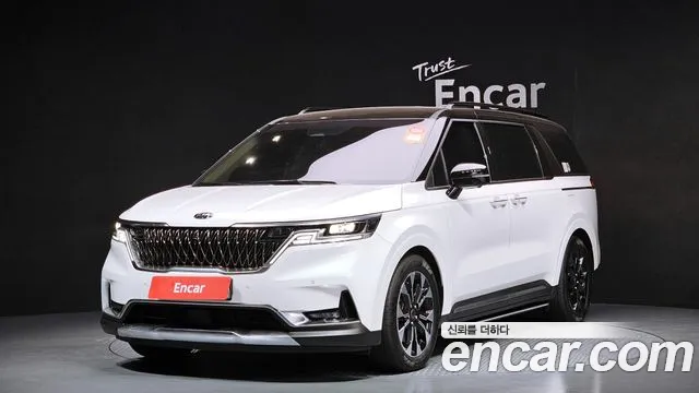 Kia Carnival Gasoline 9-Seater Signature