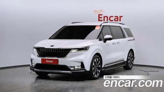 Kia Carnival 9-Seater Noblesse