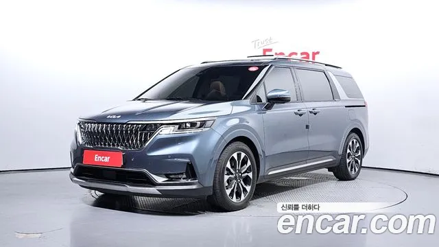 Kia Carnival 9-Seater Signature