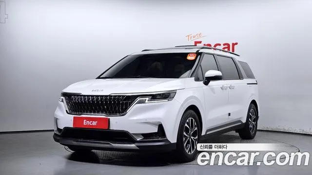 Kia Carnival 9-Seater Noblesse