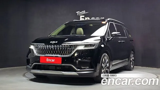 Kia Carnival 9-Seater Signature