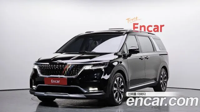 Kia Carnival Gasoline 7-Seater Signature