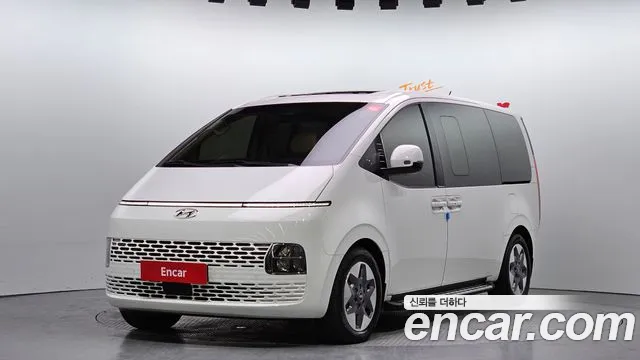 Hyundai Staria Modern