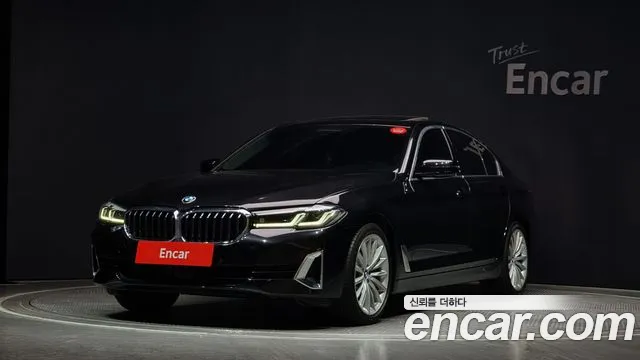 BMW 5-Series 530i xDrive Luxury