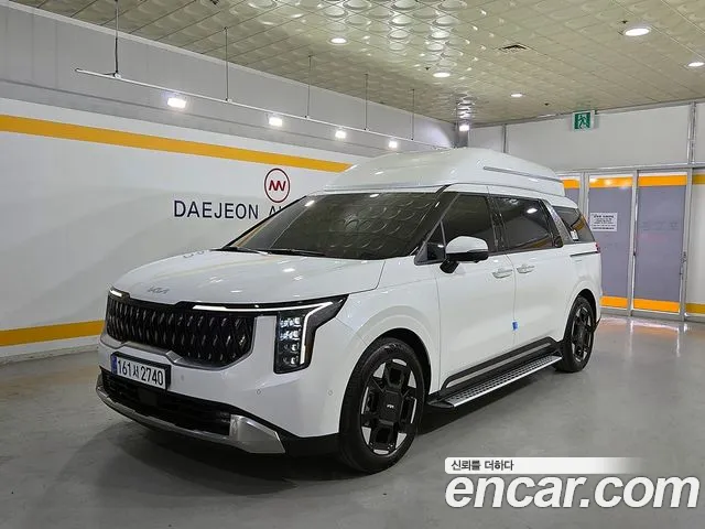 Kia Carnival Signature