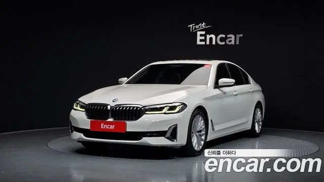 BMW 5-Series 530i Luxury