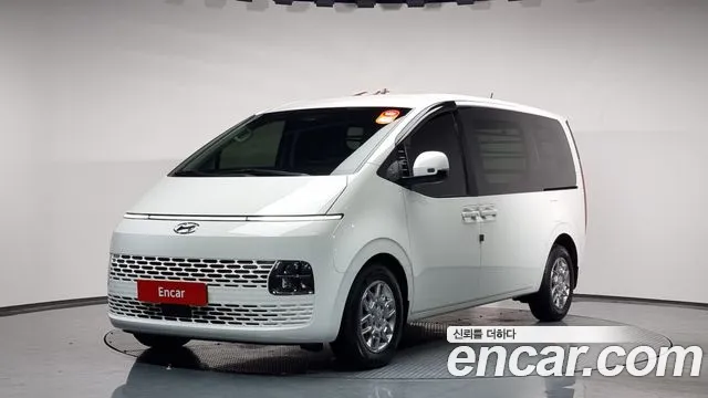 Hyundai Staria Modern