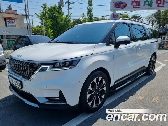 Kia Carnival 9-Seater Signature