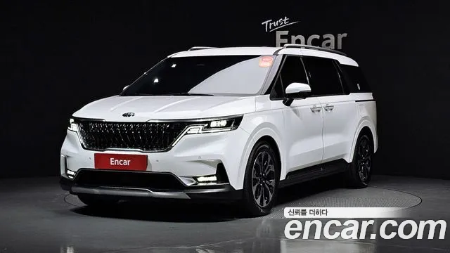 Kia Carnival 9-Seater Signature
