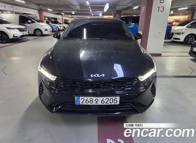 Kia K5 Signature