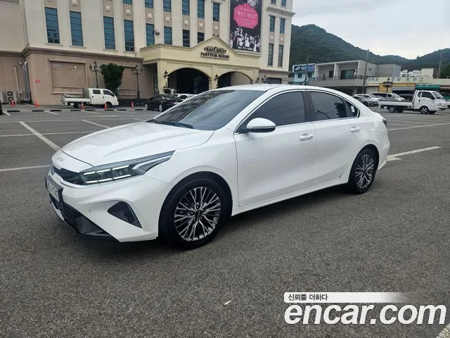 Kia K3 Signature