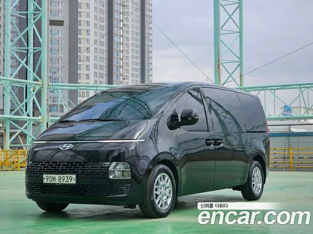 Hyundai Staria Modern
