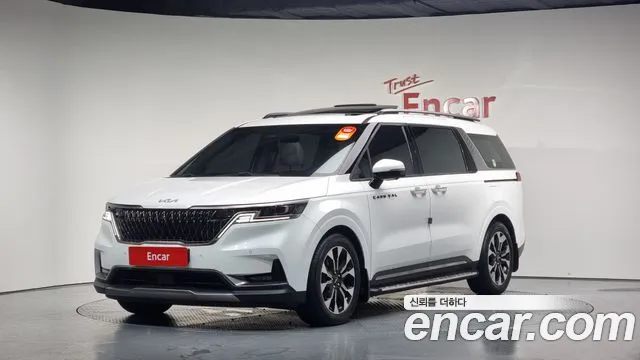 Kia Carnival 9-Seater Noblesse