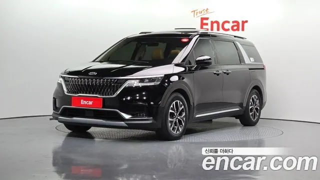Kia Carnival 9-Seater Noblesse