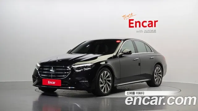 Mercedes-Benz E-class E300 4MATIC Exclusive