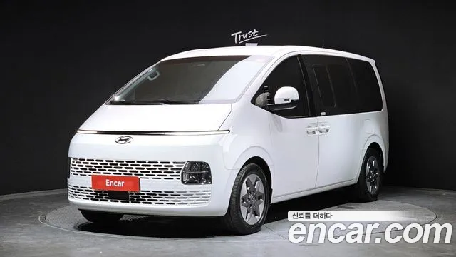 Hyundai Staria Modern