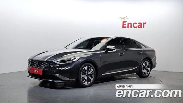 Kia K8 Signature