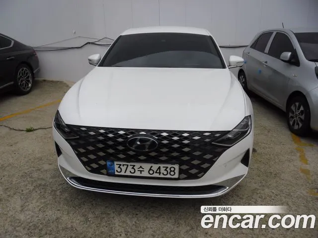 Hyundai Granger Le Blanc