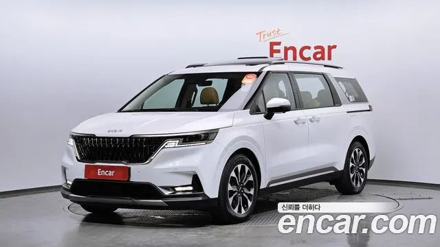 Kia Carnival 9-Seater Signature