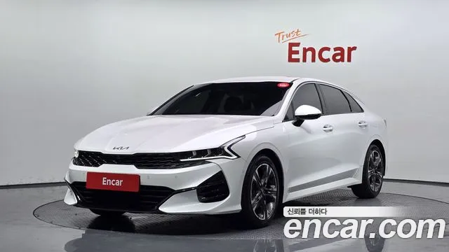 Kia K5 Signature