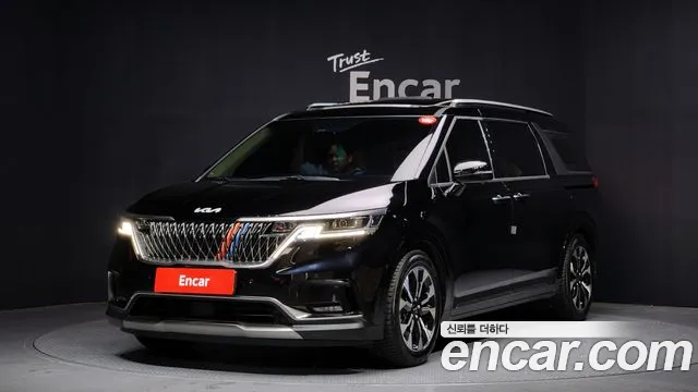 Kia Carnival Gasoline 9-Seater Signature