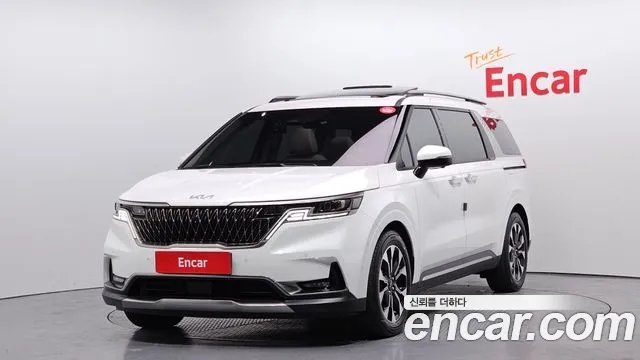Kia Carnival Gasoline 9-Seater Noblesse