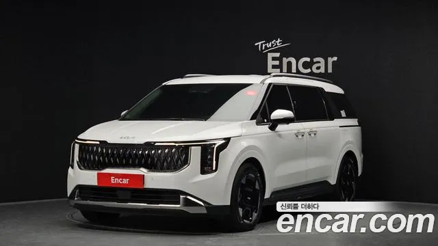Kia Carnival Gasoline 7-Seater Noblesse