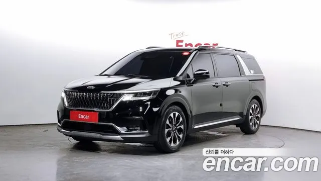 Kia Carnival 9-Seater Noblesse