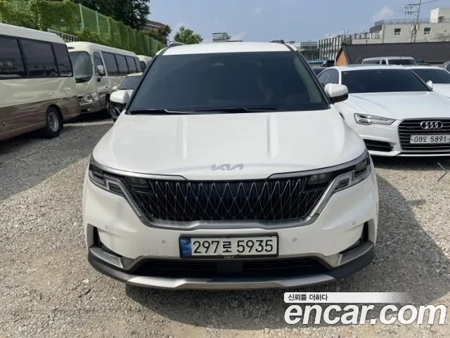 Kia Carnival 9-Seater Signature