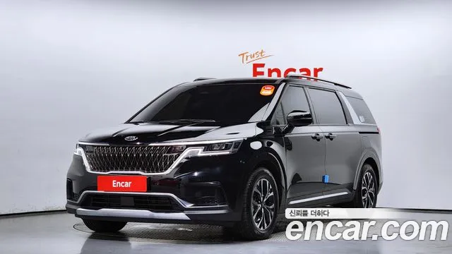 Kia Carnival 9-Seater Noblesse