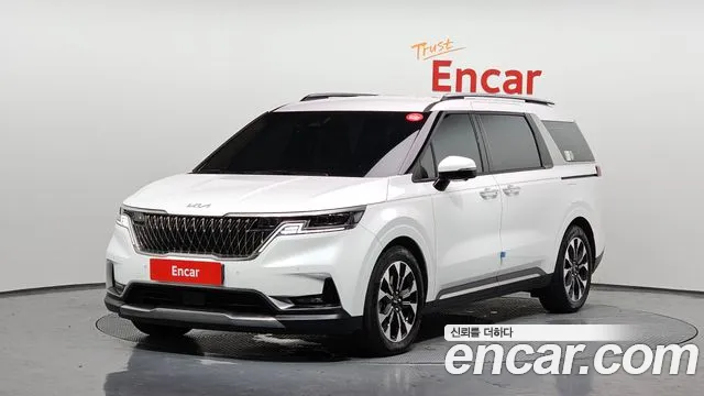 Kia Carnival Gasoline 7-Seater Signature