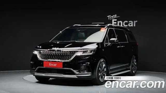 Kia Carnival Gasoline 7-Seater Signature