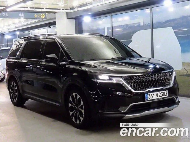 Kia Carnival 7-Seater Noblesse