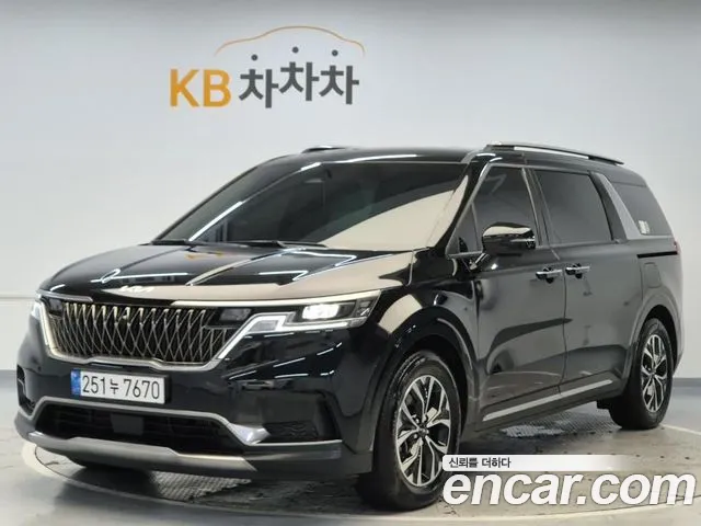 Kia Carnival 9-Seater Noblesse