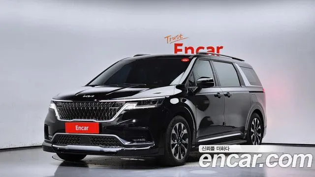 Kia Carnival Gasoline 7-Seater Signature