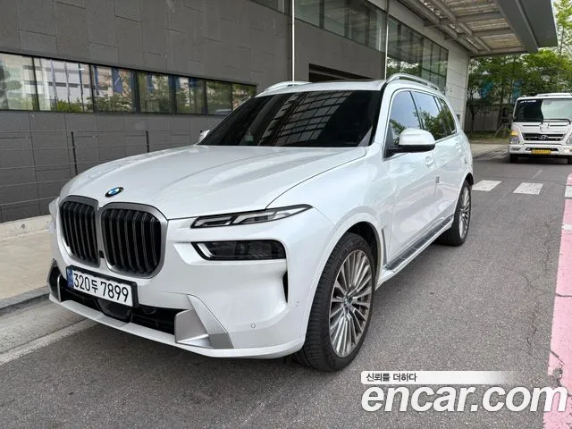 BMW X7 xDrive 40i Design Pure Excellence 7-Seater