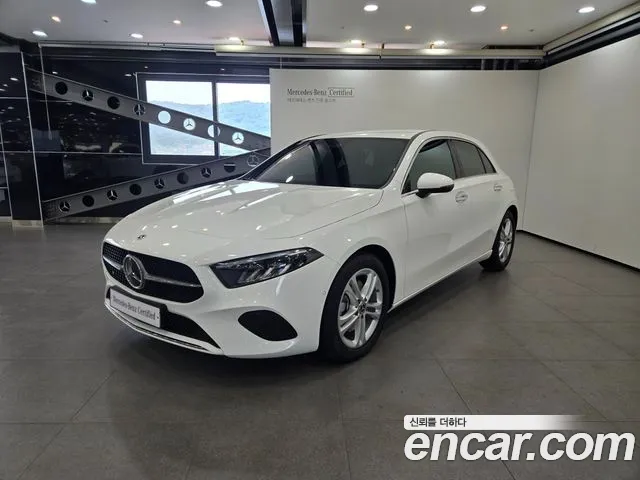 Mercedes-Benz A-Class A220 Hatchback