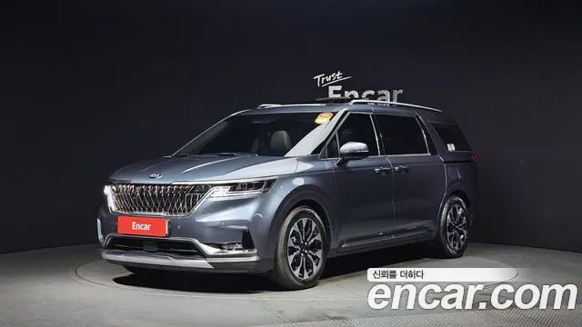 Kia Carnival 9-Seater Signature