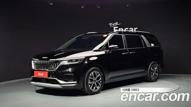 Kia Carnival Gasoline 9-Seater Prestige