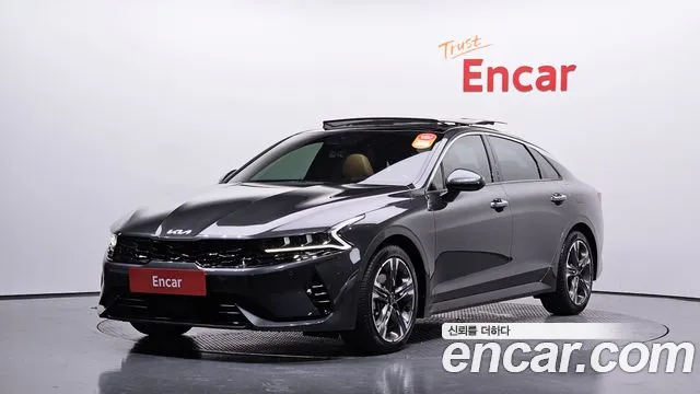Kia K5 Signature