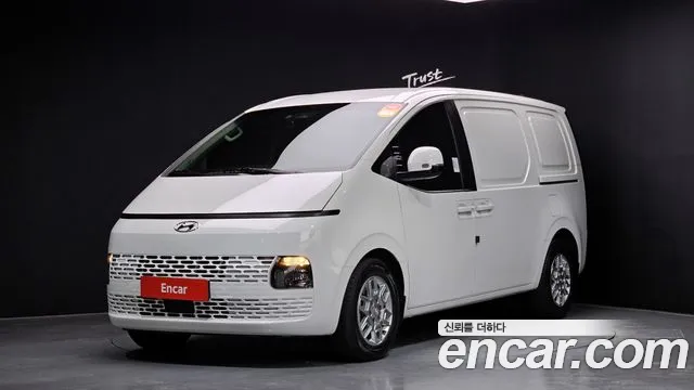 Hyundai Staria Modern