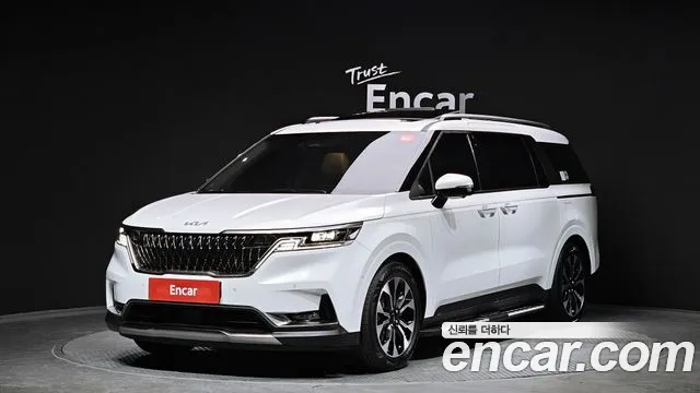 Kia Carnival 9-Seater Signature