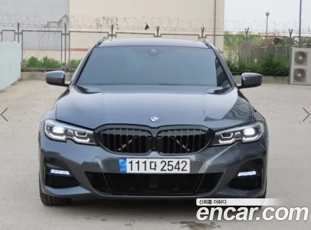 BMW 3-Series 320i Touring M Sports