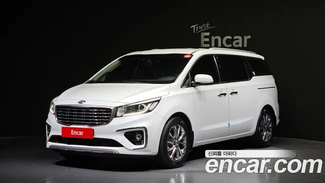 Kia Carnival Gasoline 9-Seater Prestige